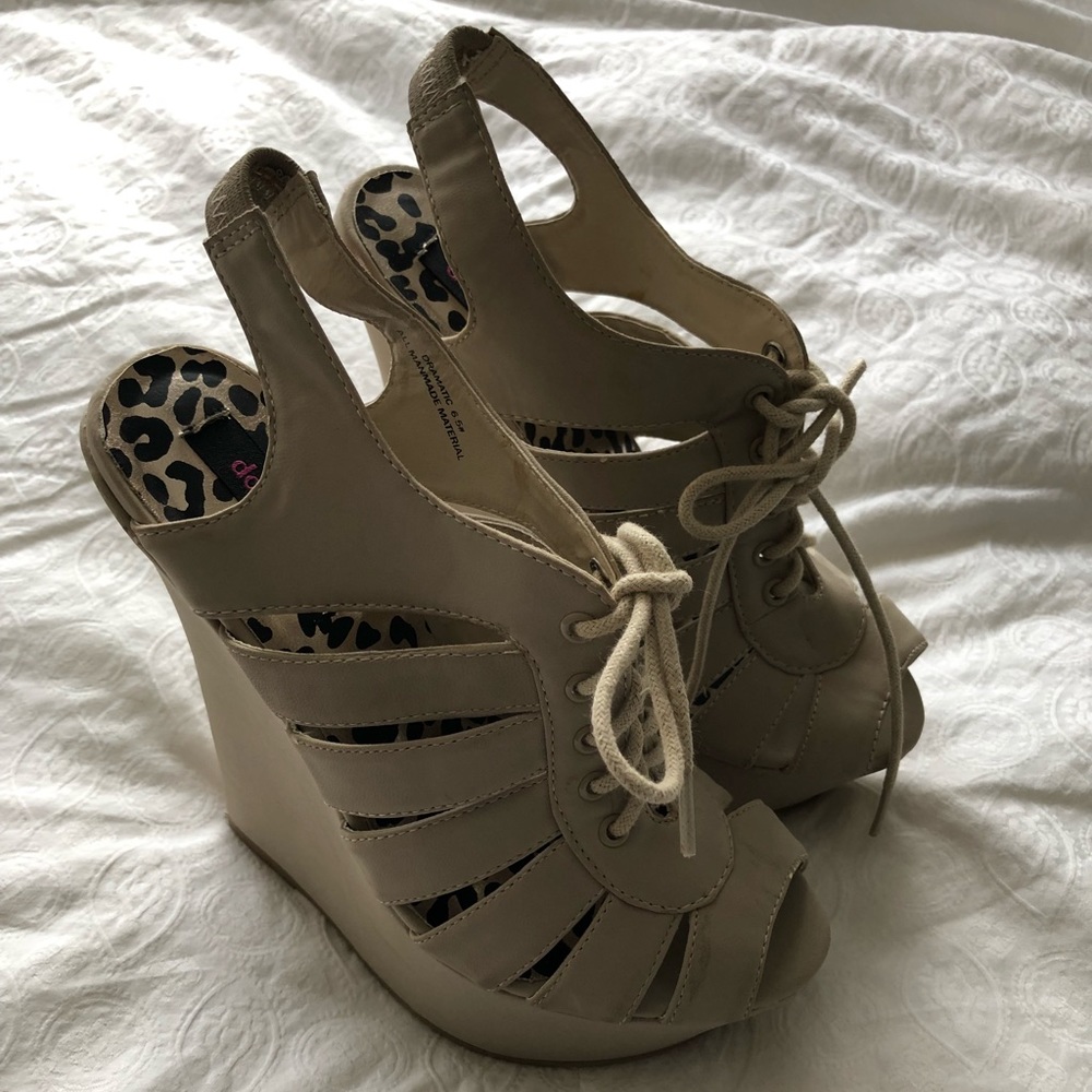 Never worn! Strappy open toe wedges